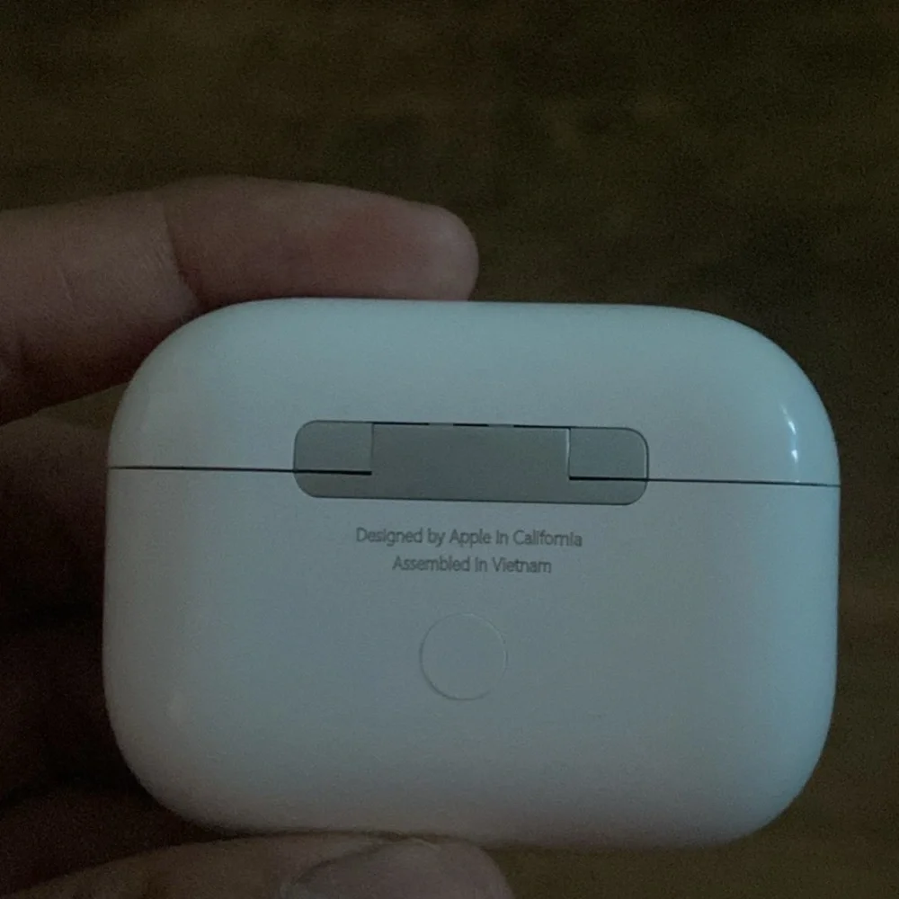 Apple AirPods Pro with MagSafe Case - White